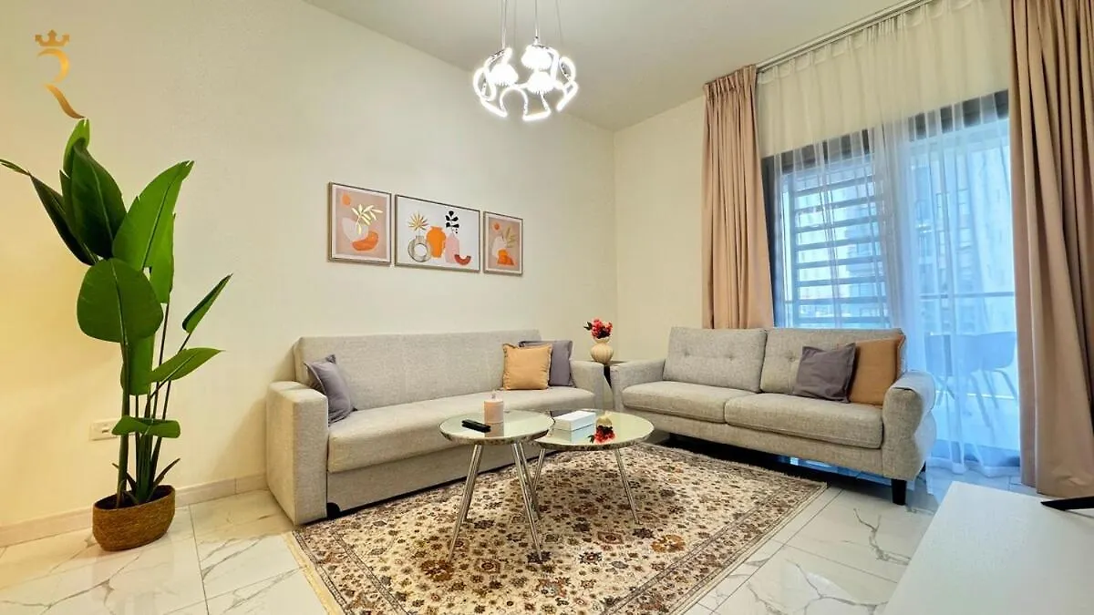 Serene Al Raha 2Br Poolside Comfort And Gym Access أبو ظبي